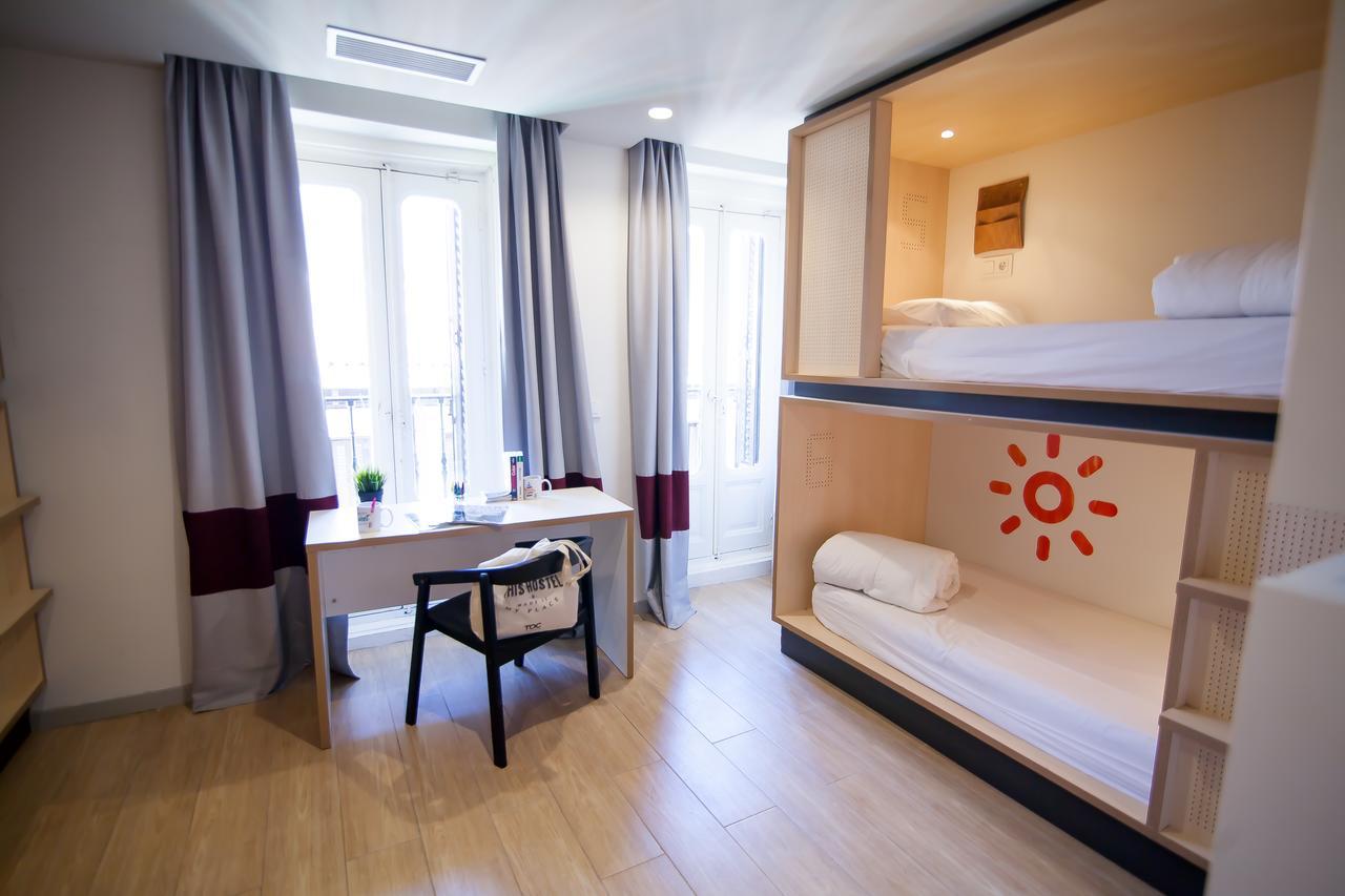 Posto Letto in Dormitorio Misto con 4 Letti