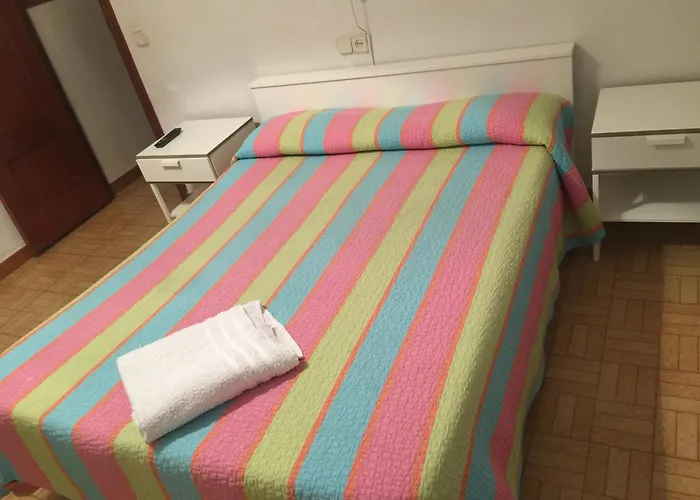 Alojamento com o café da manhã Apenas: Hostal Murcia